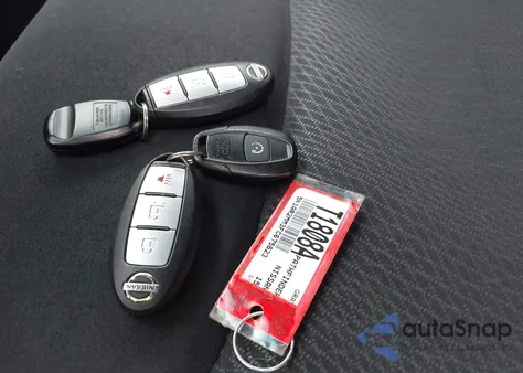 2015 Nissan Pathfinder S from USA, damaged, VIN 5N1AR2MM3FC675623